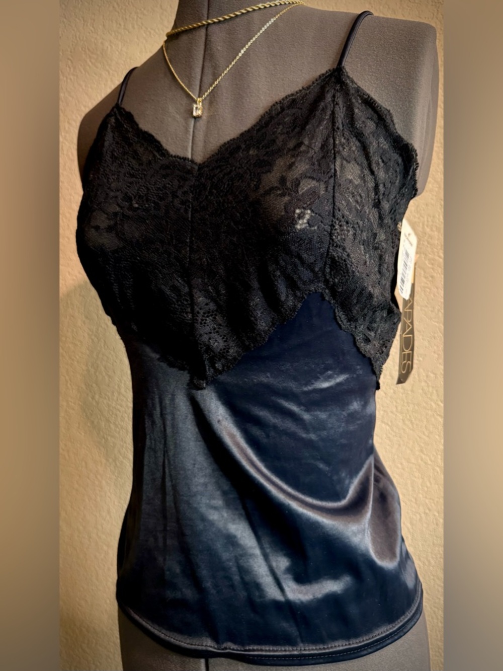 NWT Vintage Escapades Black Lace Camisole Tank Top Blouse S
